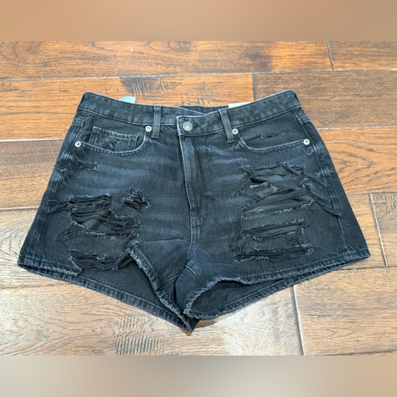 American Eagle Outfitters Pants - American Eagle Super High Rise Mom Shorts